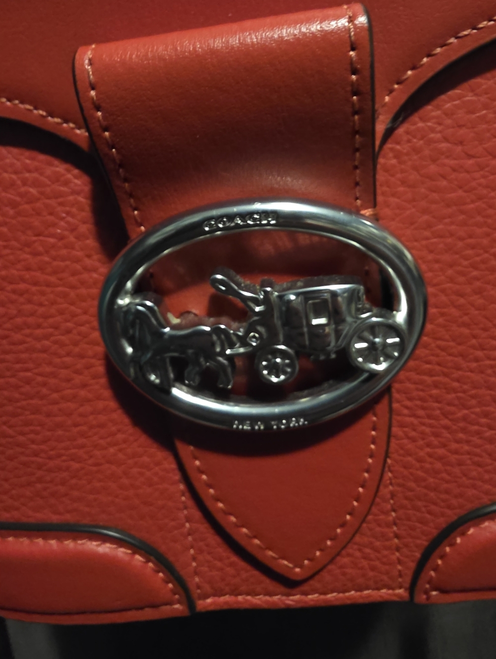 Coach Georgie Gem Crossbody bag in red pebble leather. - Picture 2 of 13